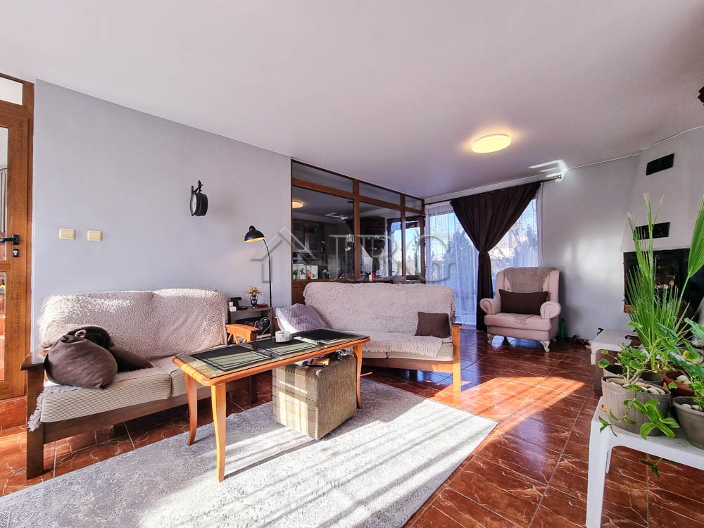 2 Bath, HouseFor Sale, Bata