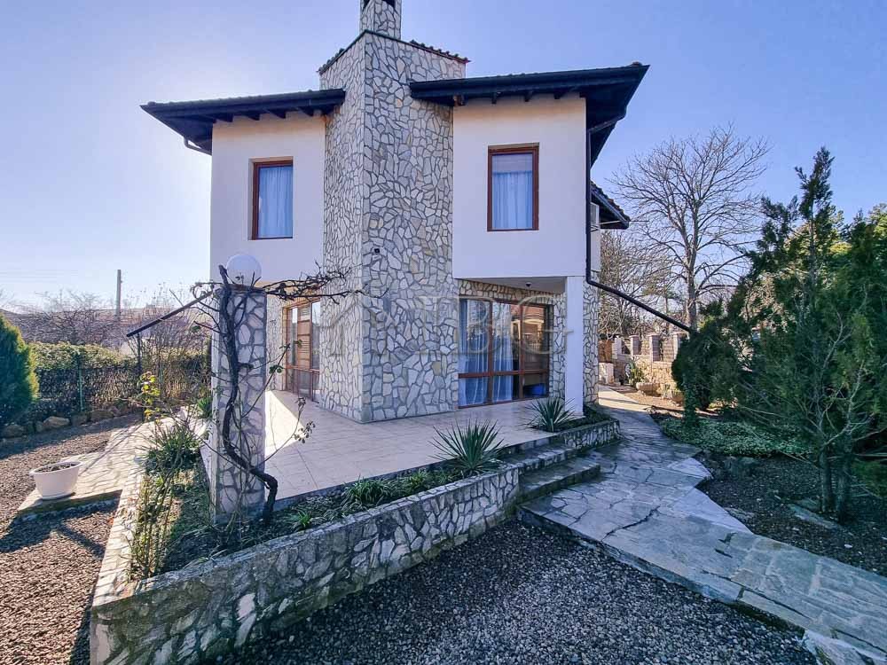 2 Bath, HouseFor Sale, Bata