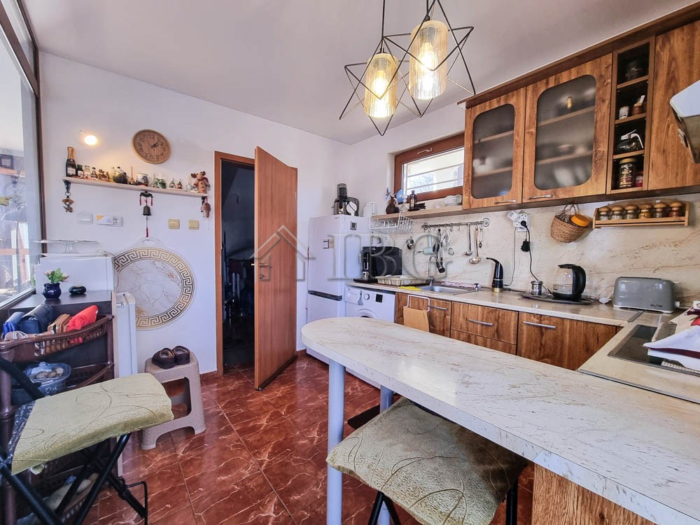 2 Bath, HouseFor Sale, Bata