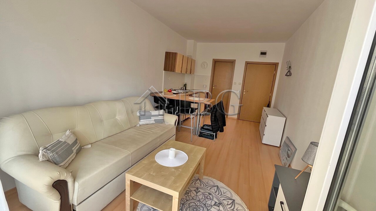 1 Bath, ApartmentFor Sale, Sunny Day 6