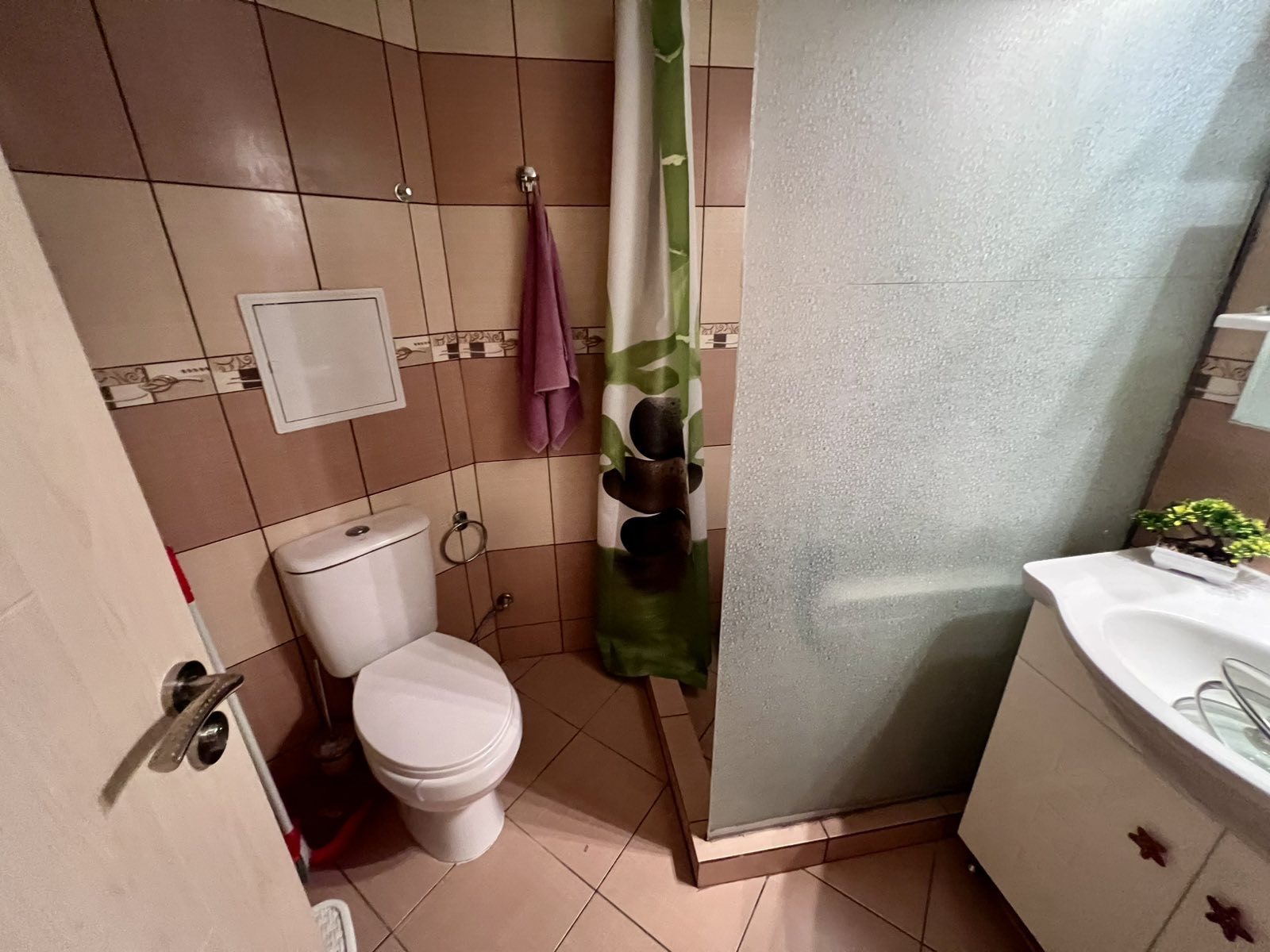 1 Bath, ApartmentFor Sale, Gardenia Hills, Sunny Beach