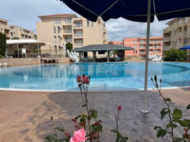 1 Bath, ApartmentFor Sale, Sunny Day 6