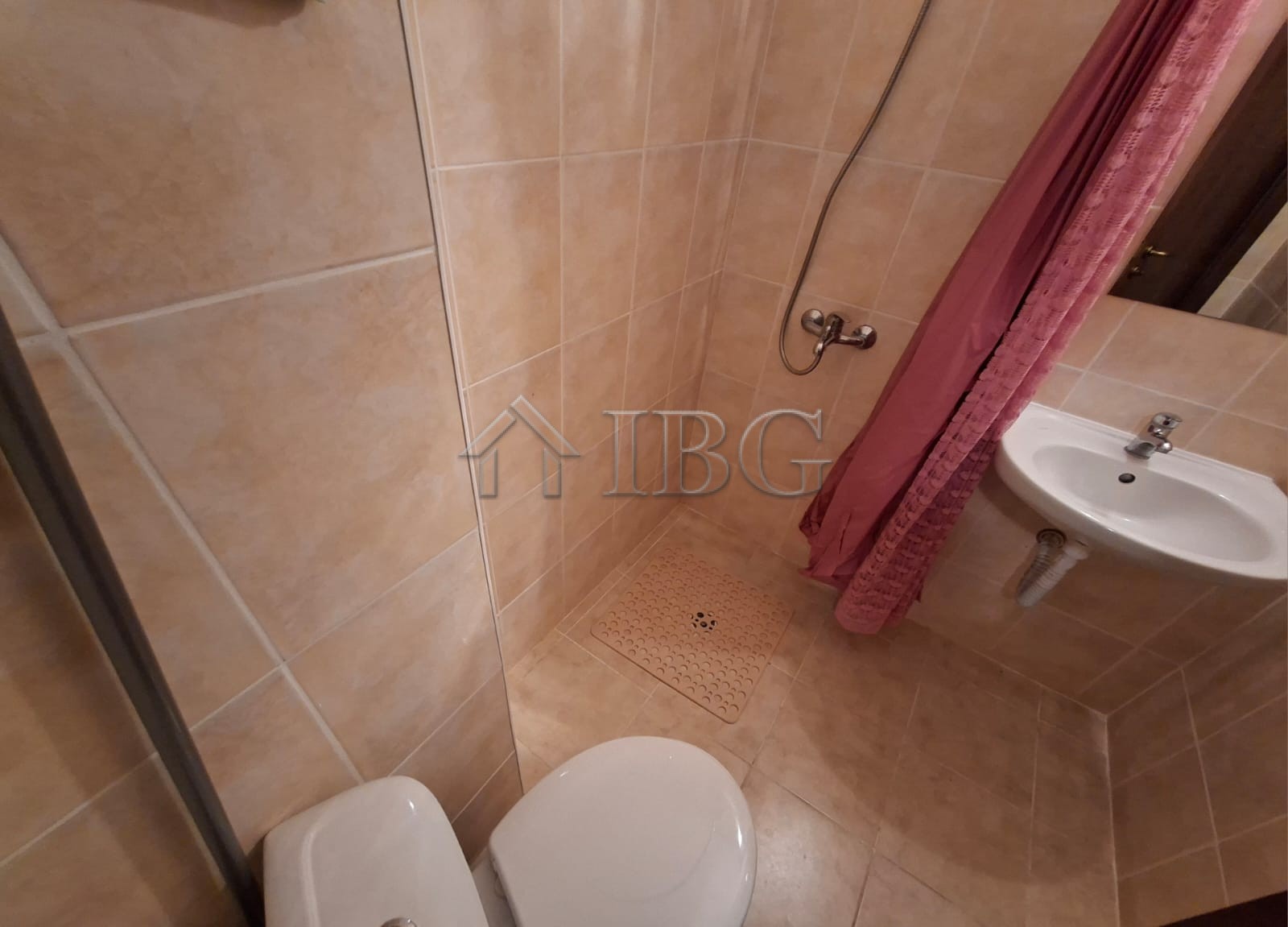 1 Bath, ApartmentFor Sale, Sunny Day 6