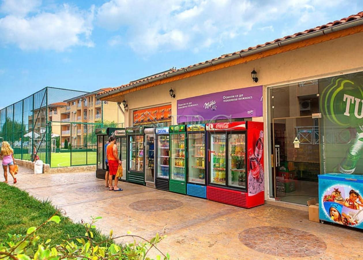 1 Bath, ApartmentFor Sale, Sunny Day 6