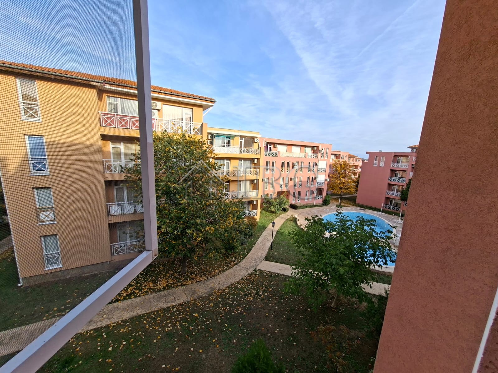 1 Bath, ApartmentFor Sale, Sunny Day 6