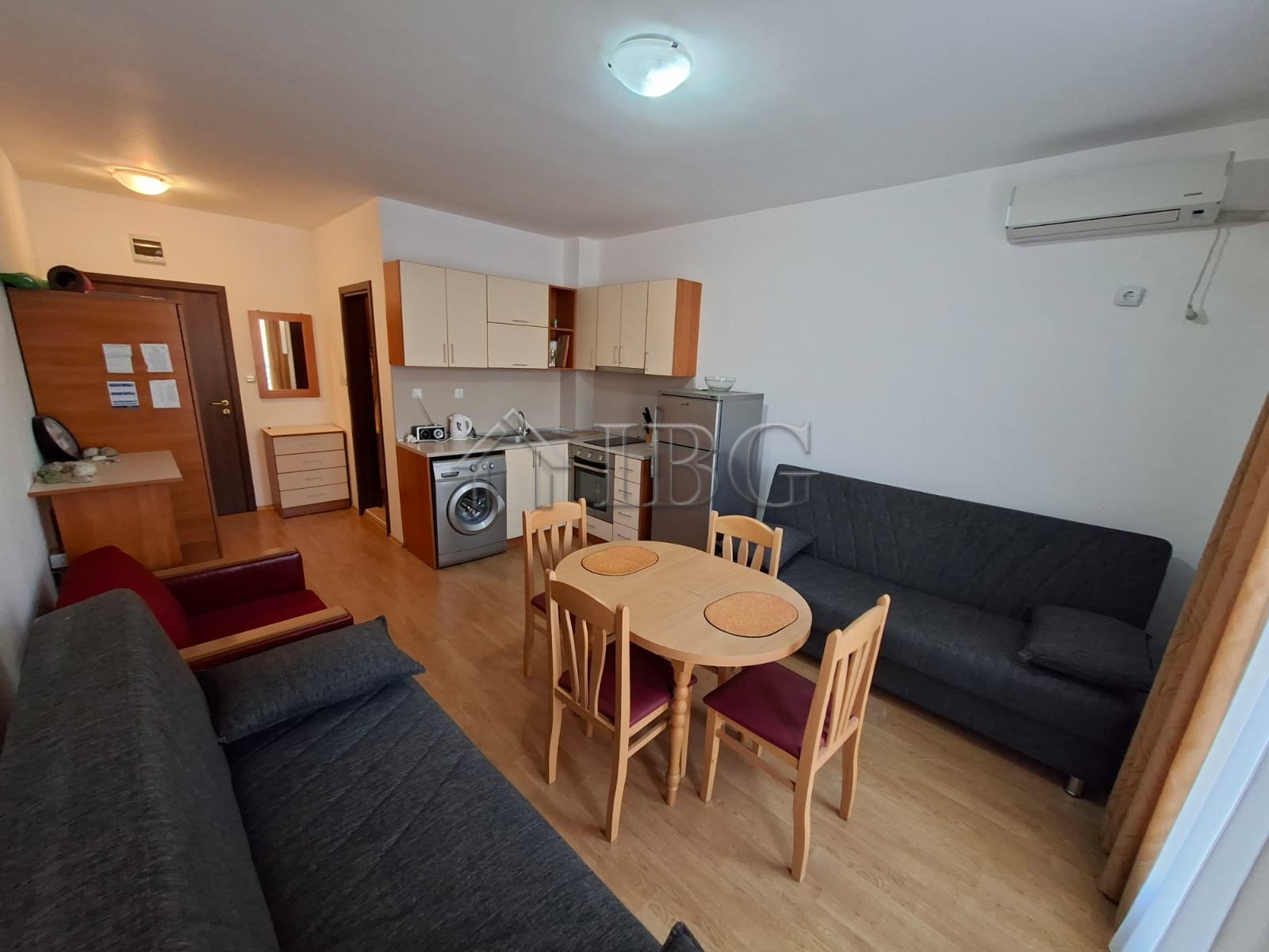 1 Bath, ApartmentFor Sale, Sunny Day 6