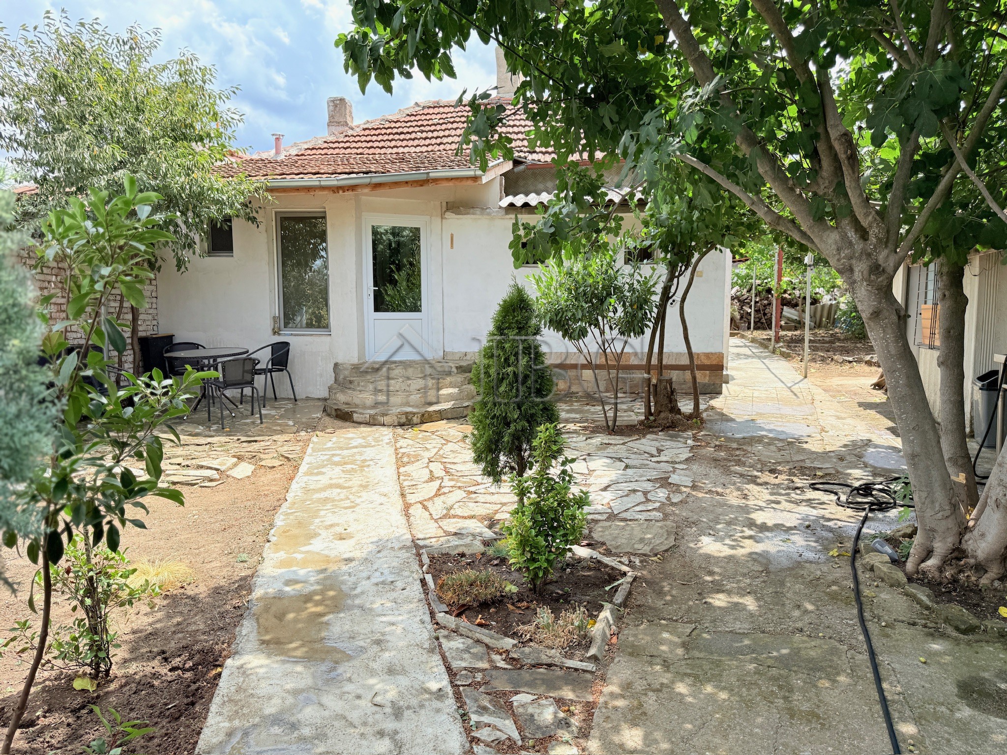 2 Bath, HouseFor Sale, Sredets