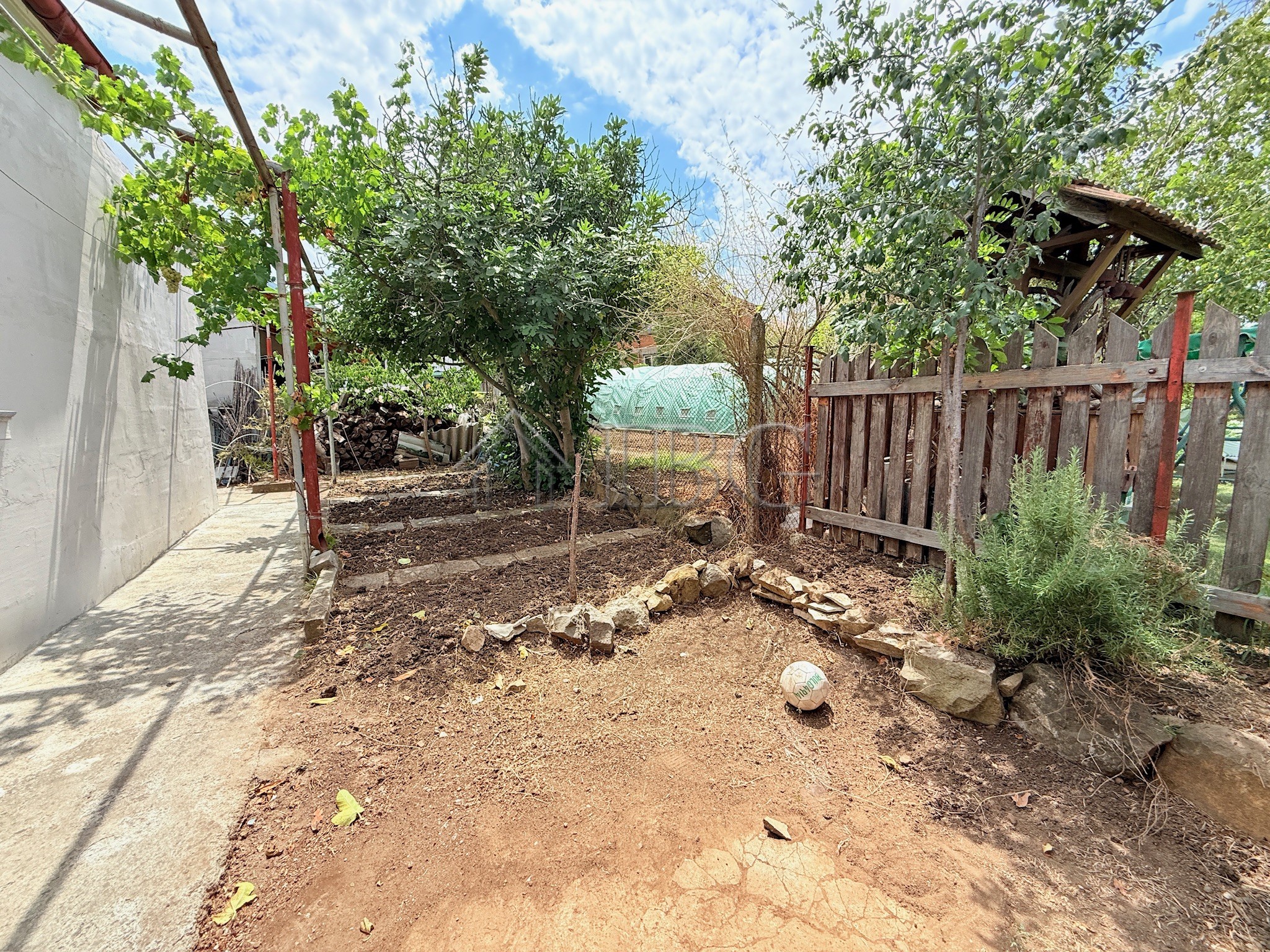 2 Bath, HouseFor Sale, Sredets