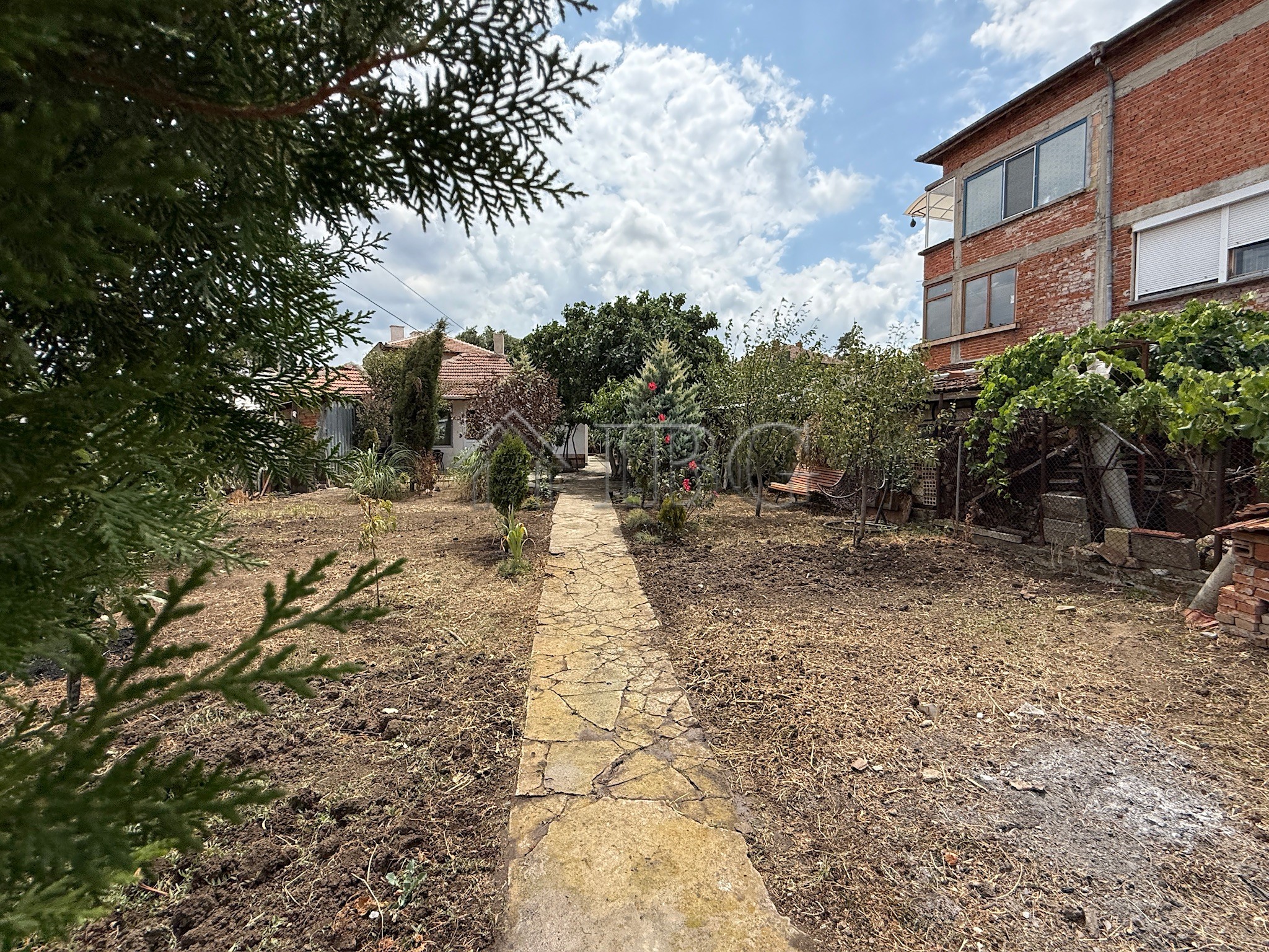 2 Bath, HouseFor Sale, Sredets