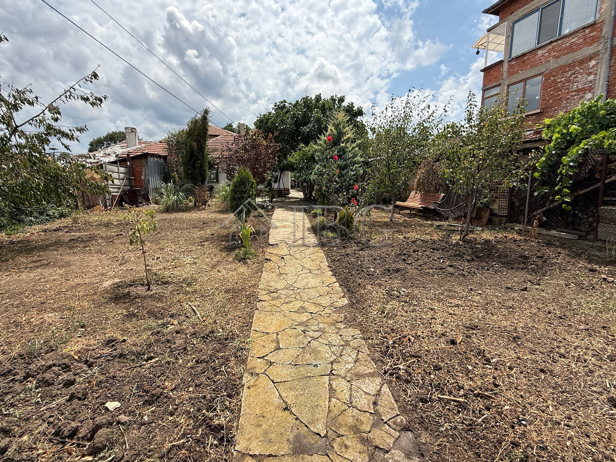 2 Bath, HouseFor Sale, Sredets