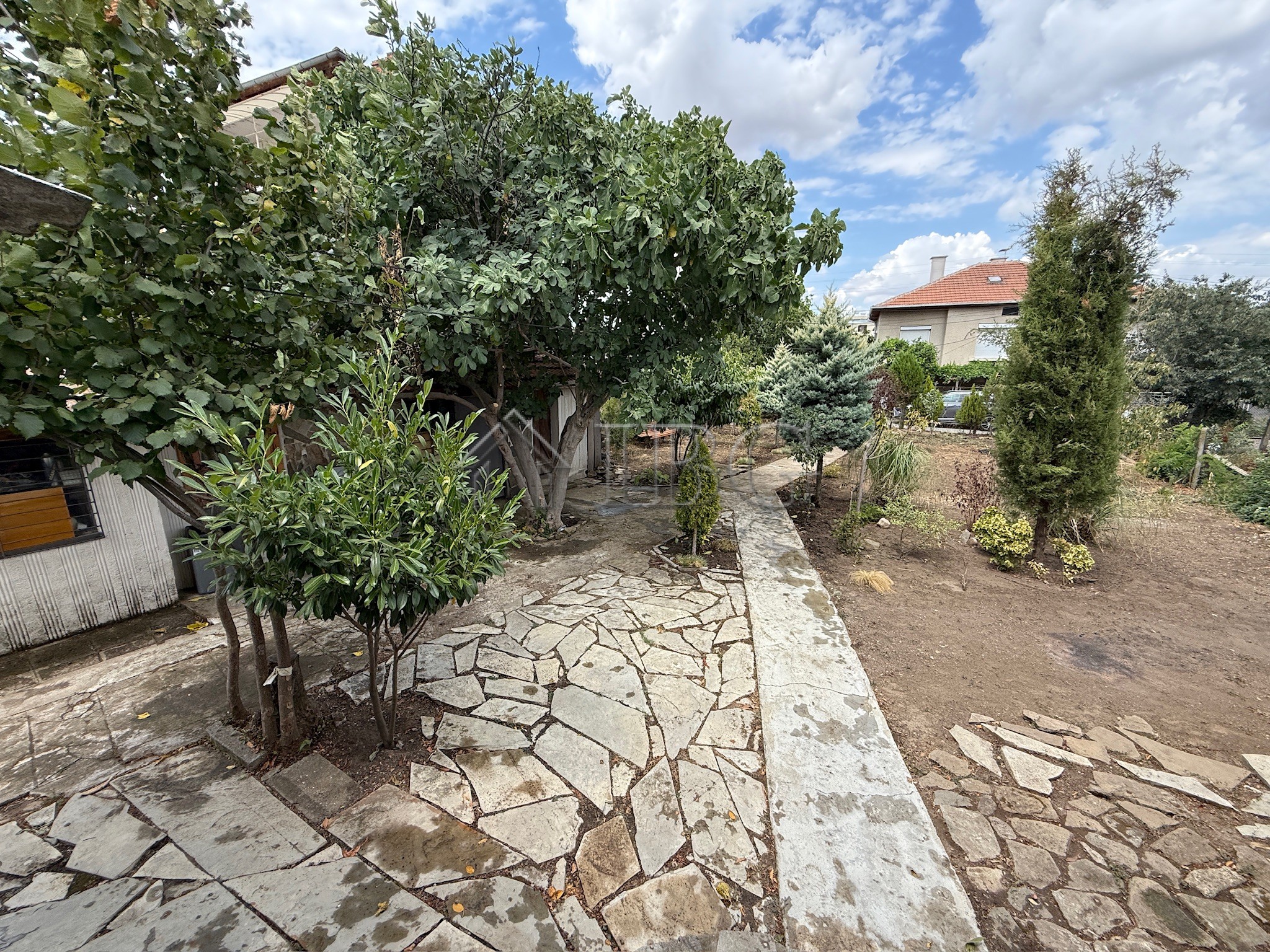 2 Bath, HouseFor Sale, Sredets