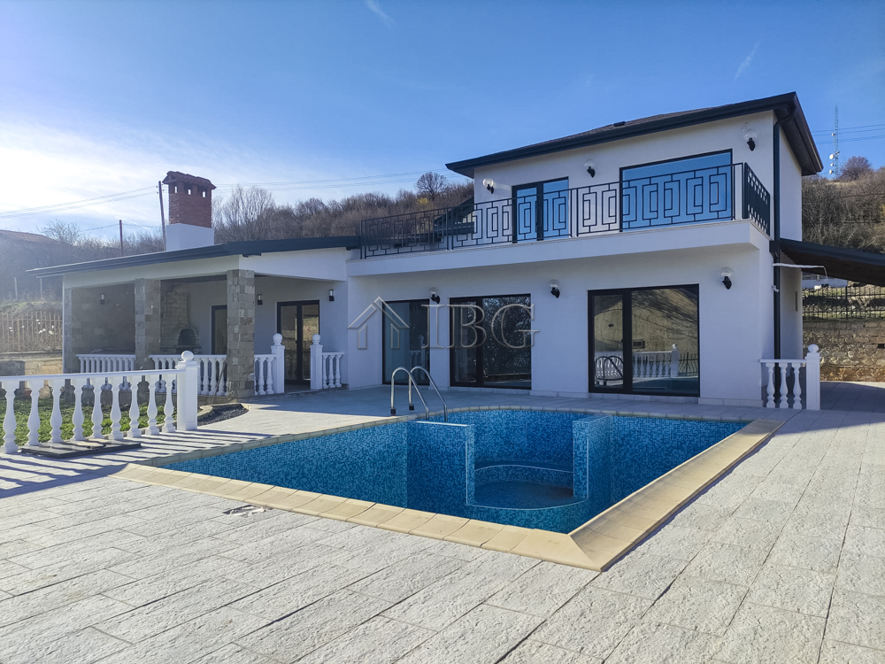 3 Bath, HouseFor Sale