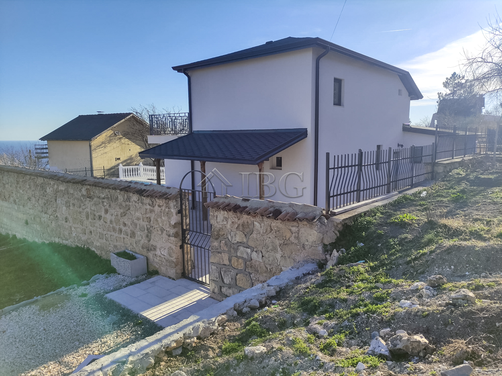 3 Bath, HouseFor Sale