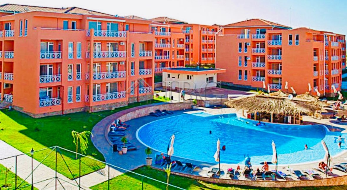 1 Bath, ApartmentFor Sale, Sunny Day 6