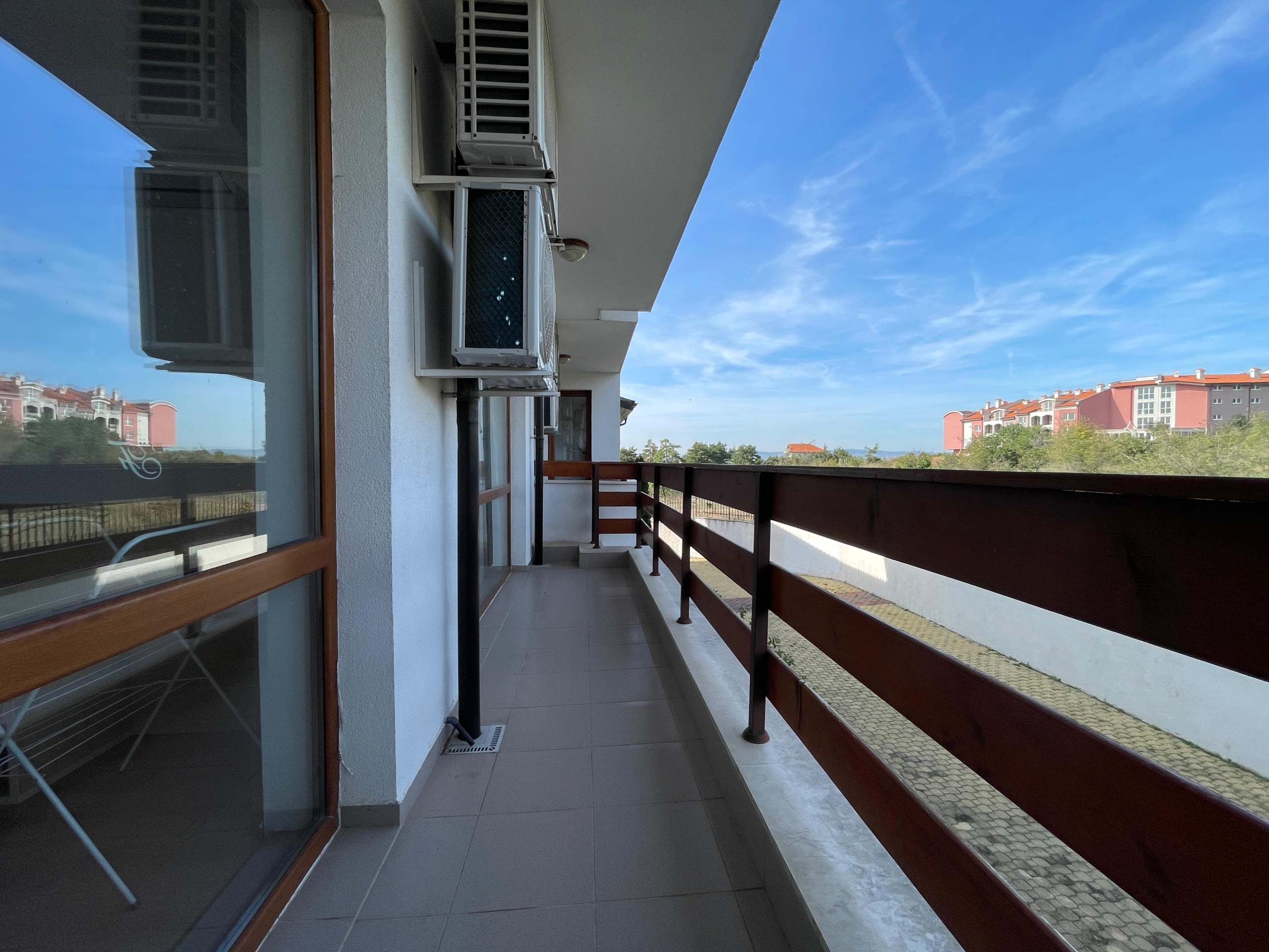 1 Bath, ApartmentFor Sale, Gardenia Hills, Ul.