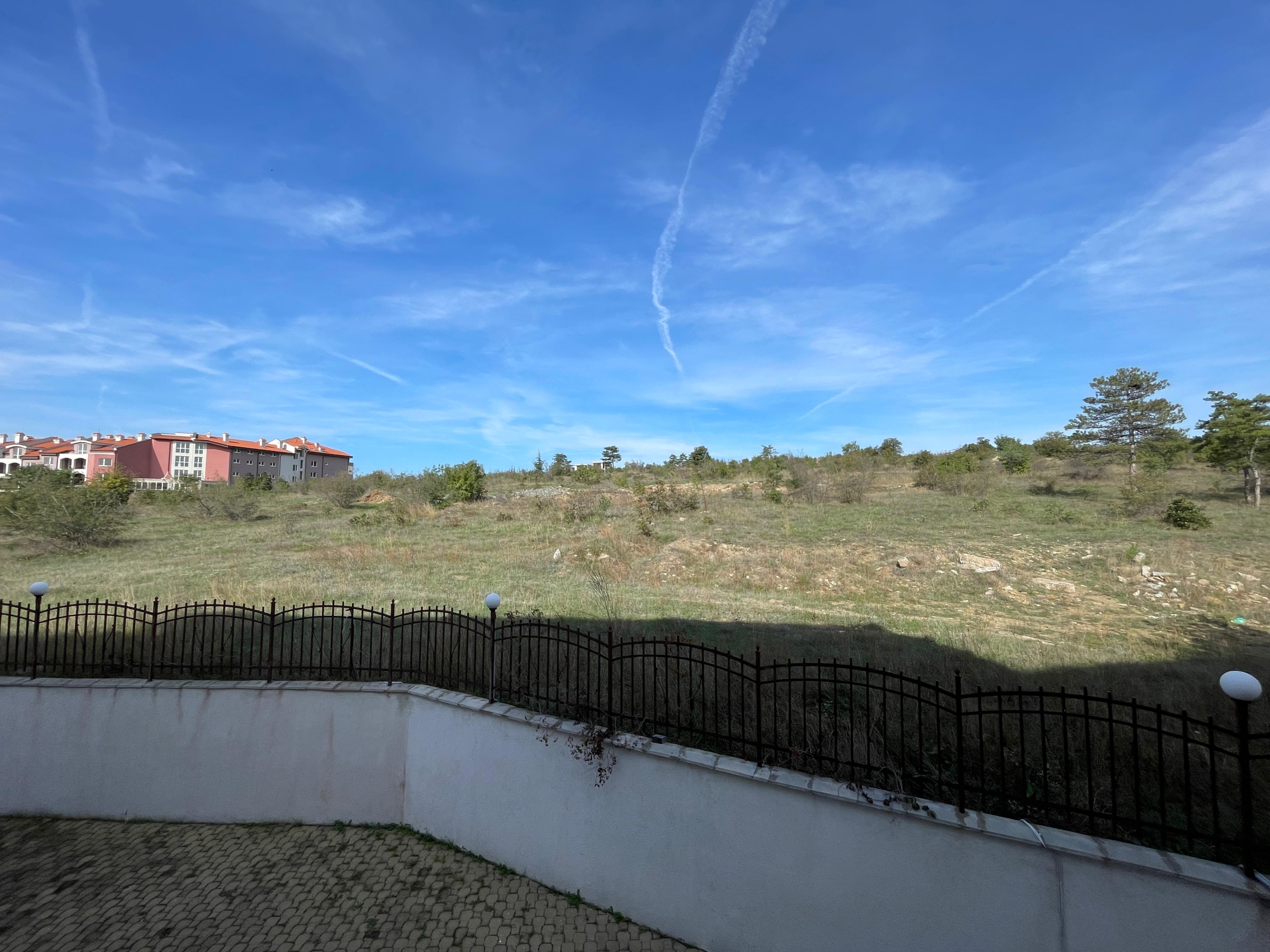 1 Bath, ApartmentFor Sale, Gardenia Hills, Ul.