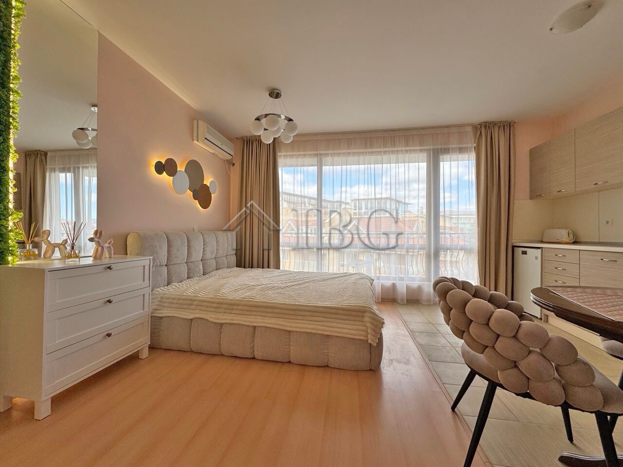 1 Bath, ApartmentFor Sale, Menada Diamond Bay Apartments, Чайка