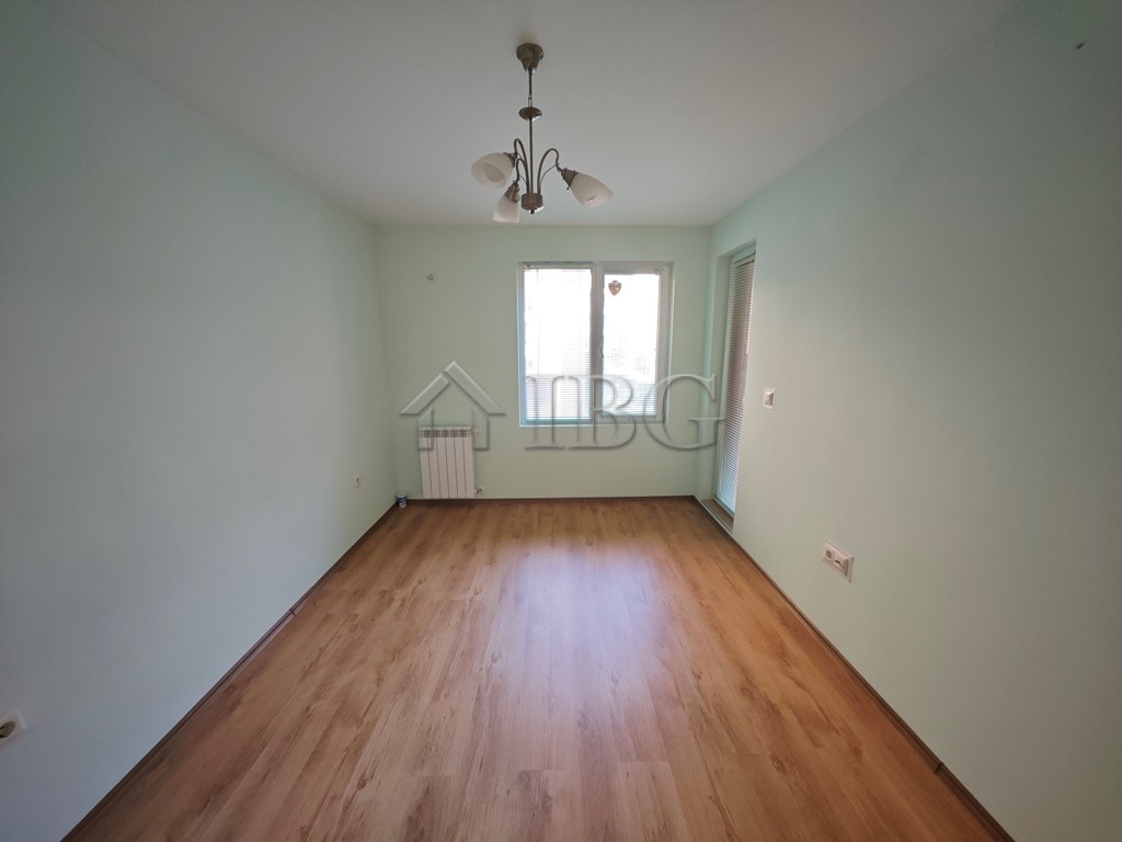 1 Bath, ApartmentFor Sale, Parus 4, PomorIe