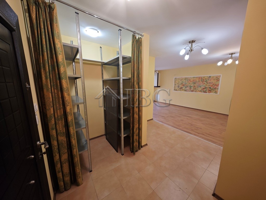 1 Bath, ApartmentFor Sale, Parus 4, PomorIe