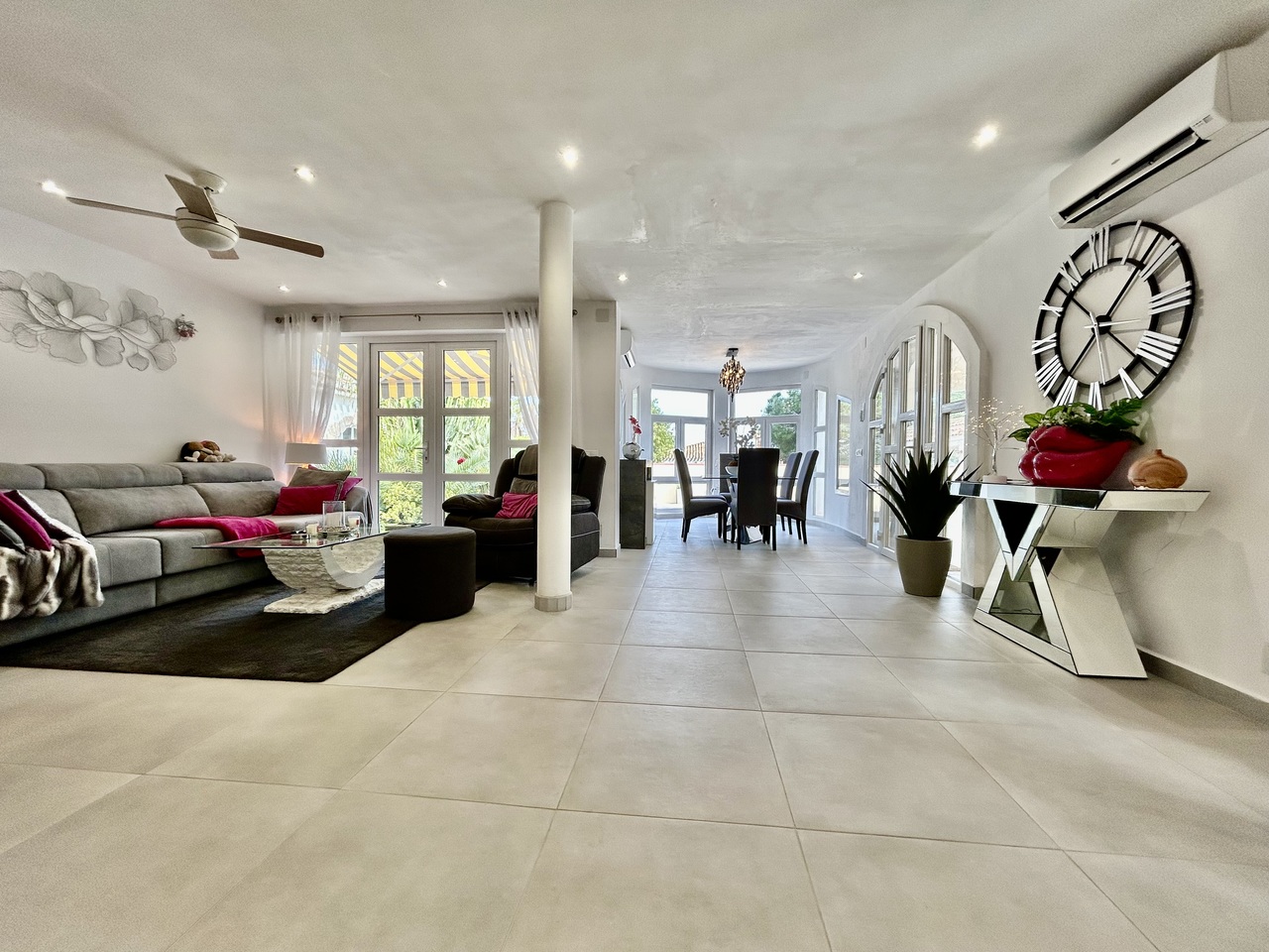 6 Bed, 4 Bath, HouseFor Sale, Cabo Roig, Alicante