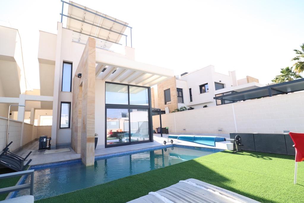 3 Bed, 3 Bath, HouseFor Sale, Orihuela Costa, Alicante