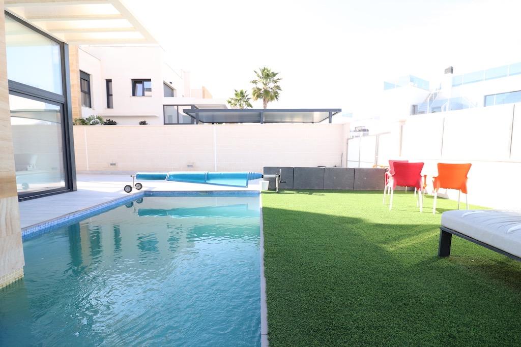 3 Bed, 3 Bath, HouseFor Sale, Orihuela Costa, Alicante
