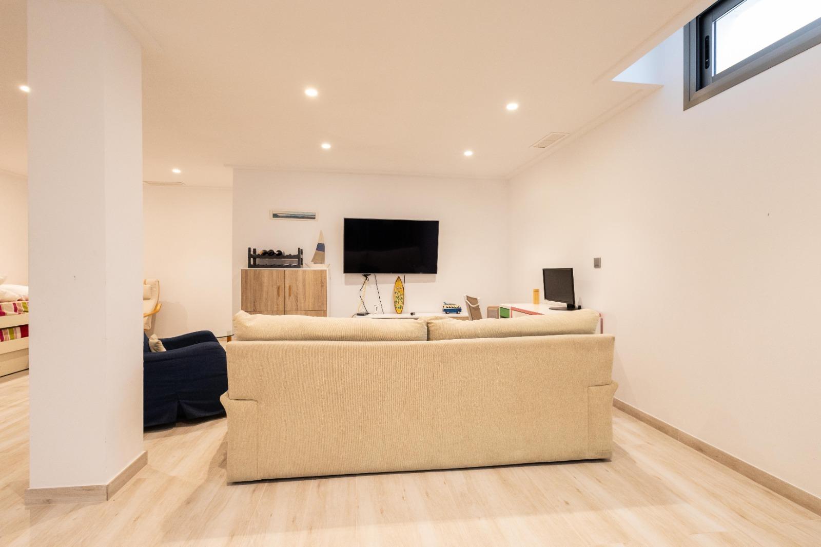 4 Bed, 3 Bath, HouseFor Sale, Orihuela Costa, Alicante