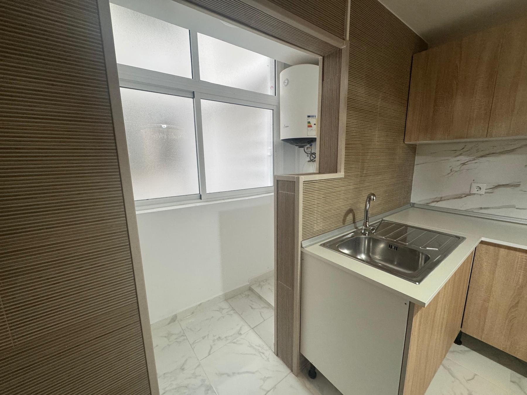 3 Bed, 3 Bath, ApartmentFor Sale, Torrevieja, Alicante