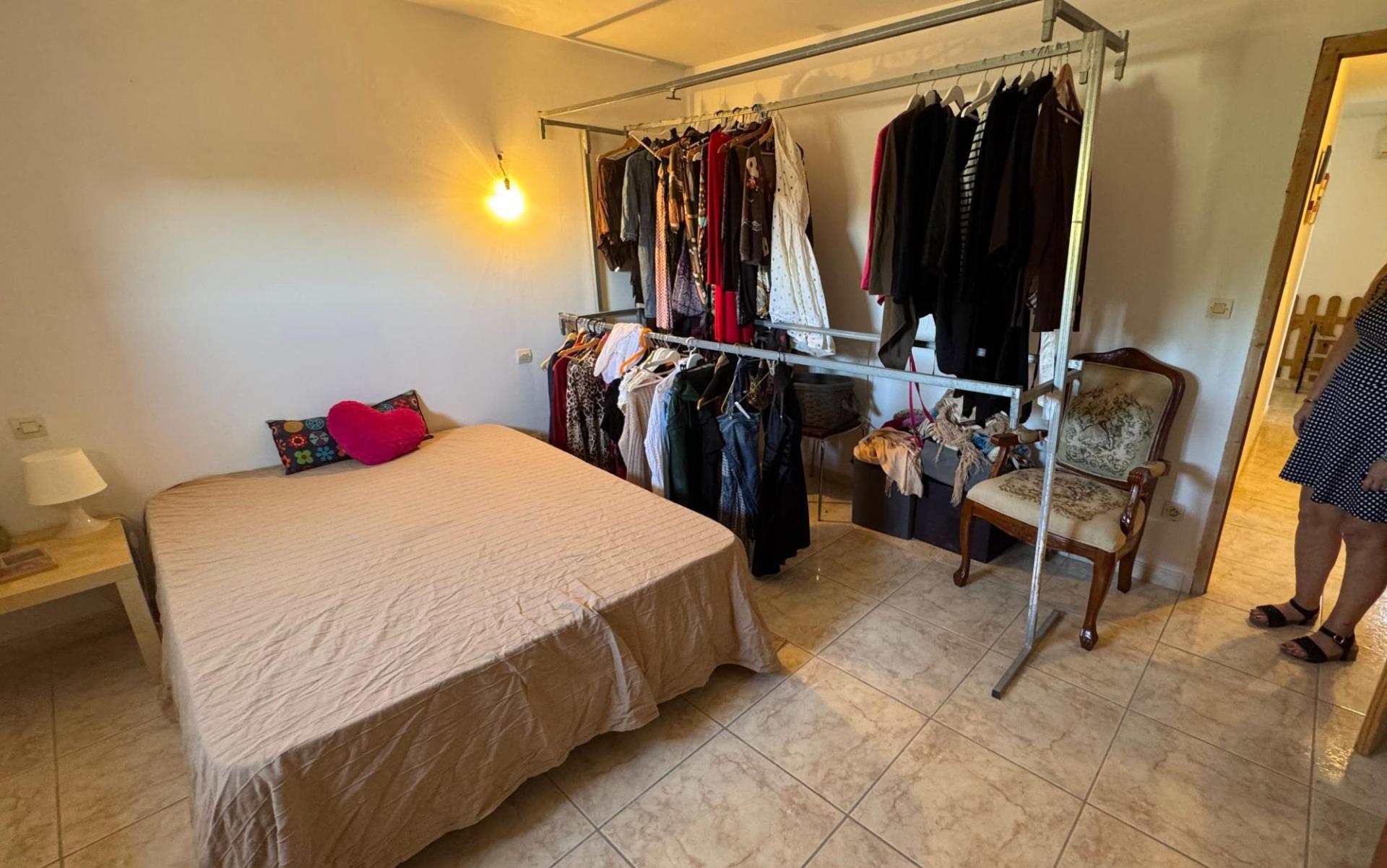 6 Bed, 2 Bath, HouseFor Sale, Albatera, Alicante