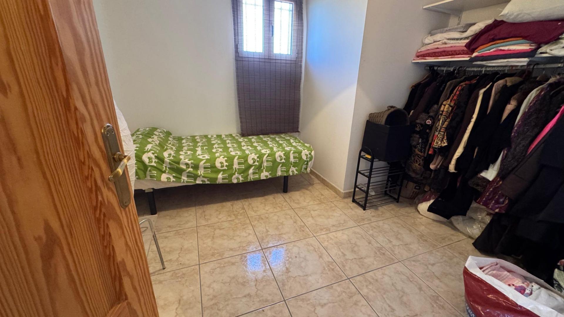 6 Bed, 2 Bath, HouseFor Sale, Albatera, Alicante