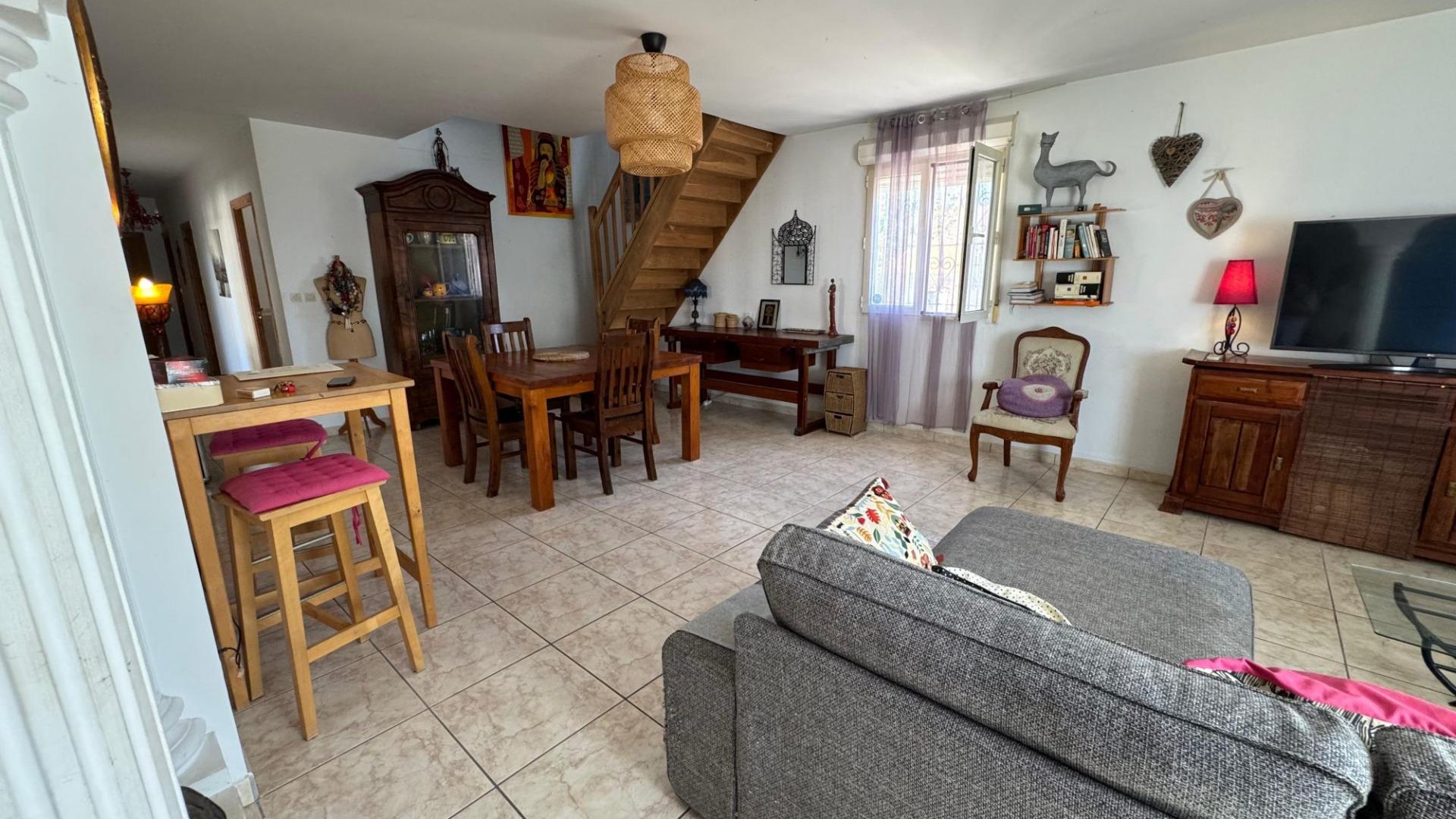 6 Bed, 2 Bath, HouseFor Sale, Albatera, Alicante