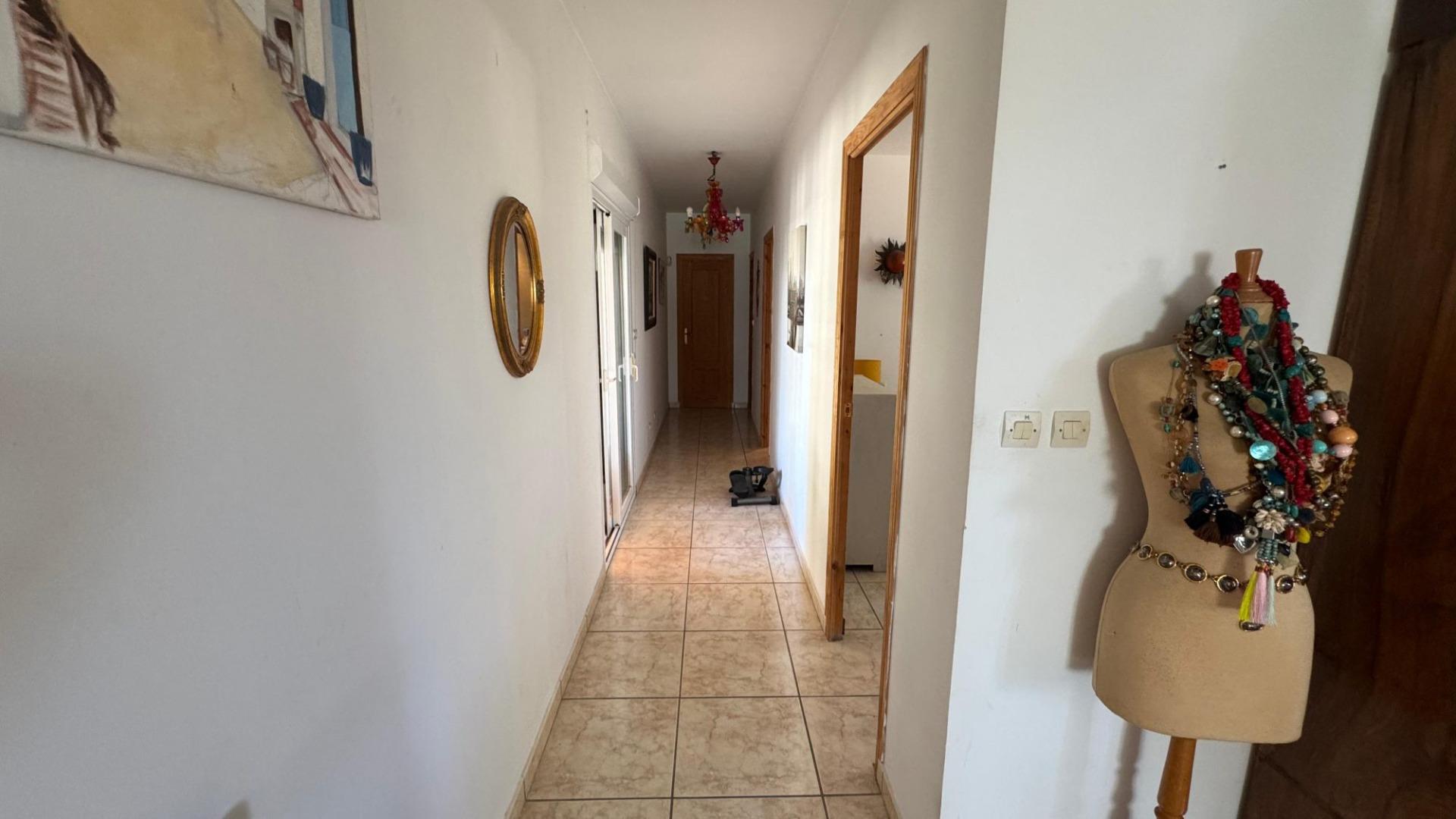 6 Bed, 2 Bath, HouseFor Sale, Albatera, Alicante