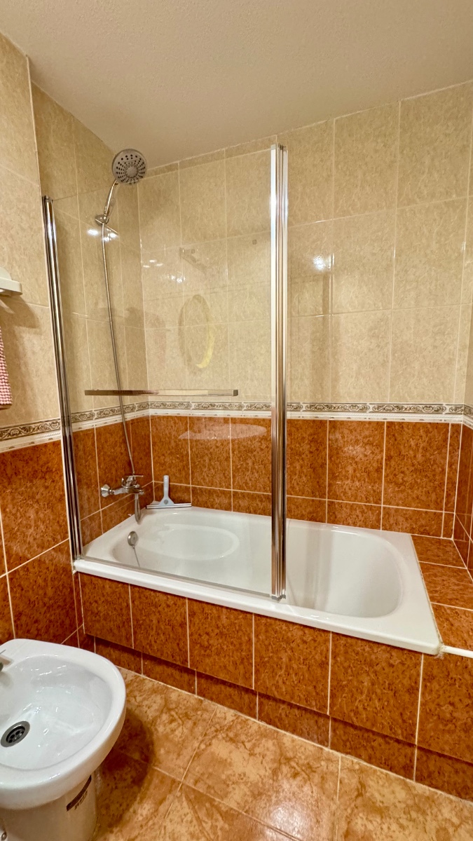 2 Bed, 1 Bath, ApartmentFor Sale, Torrevieja, Alicante