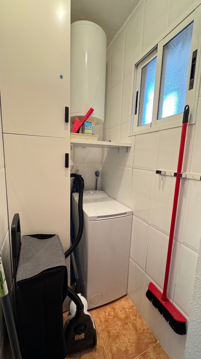 2 Bed, 1 Bath, ApartmentFor Sale, Torrevieja, Alicante