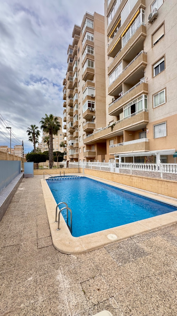 2 Bed, 1 Bath, ApartmentFor Sale, Torrevieja, Alicante