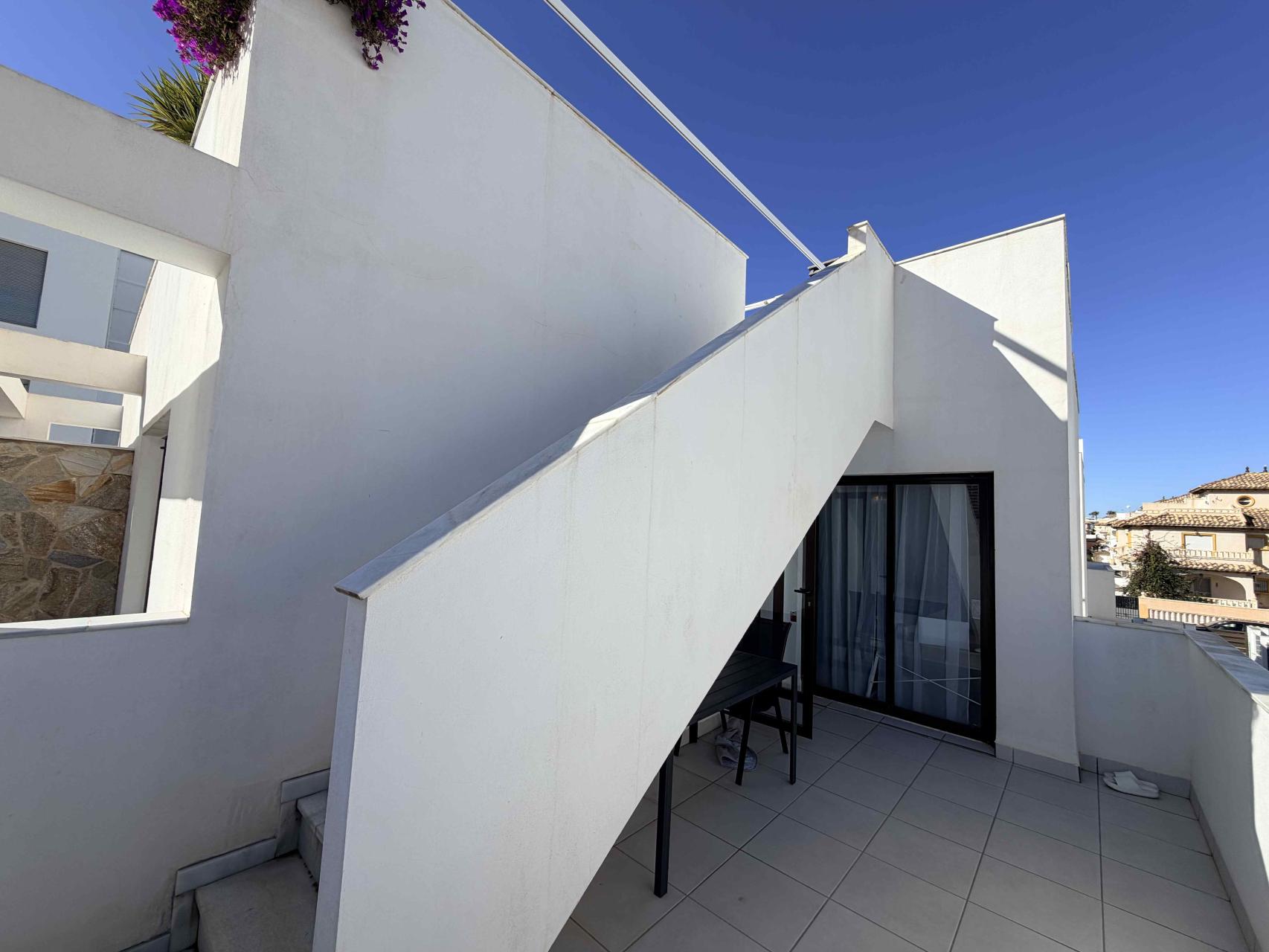 3 Bed, 2 Bath, HouseFor Sale, Cabo Roig, Alicante