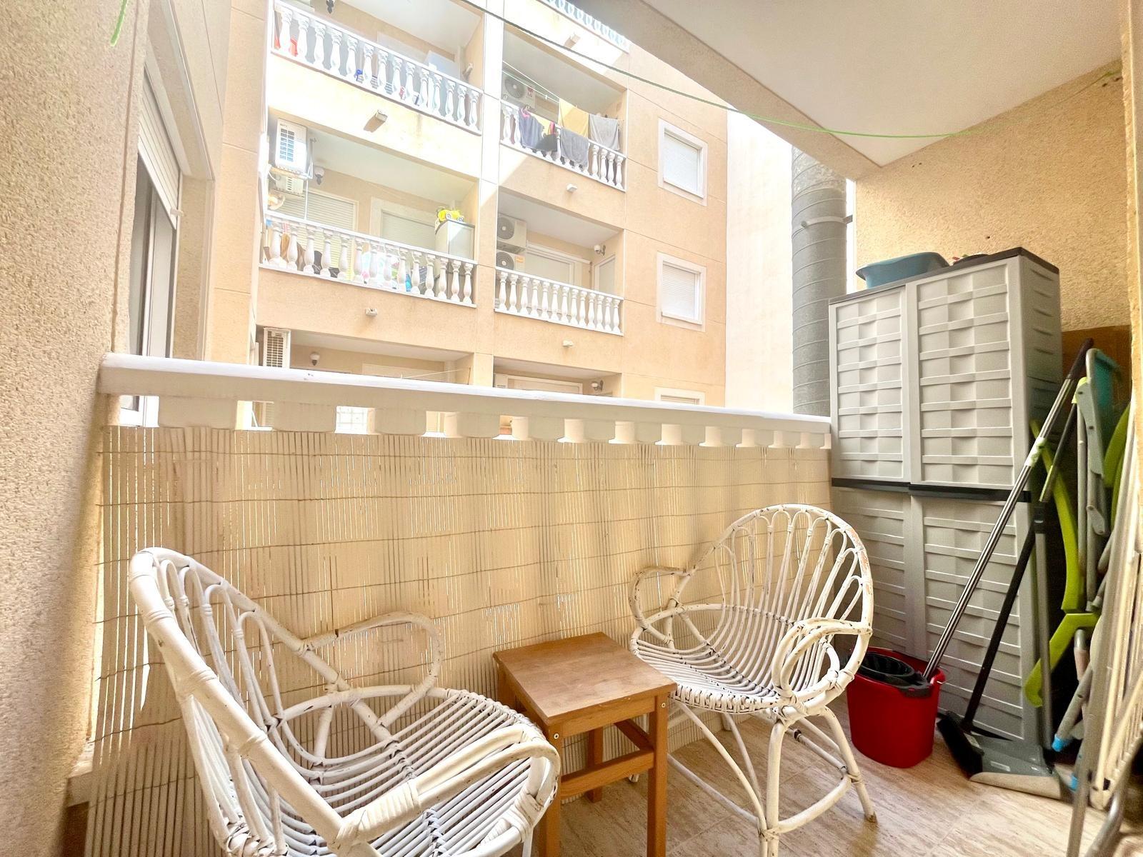 2 Bed, 1 Bath, ApartmentFor Sale, Torrevieja, Alicante