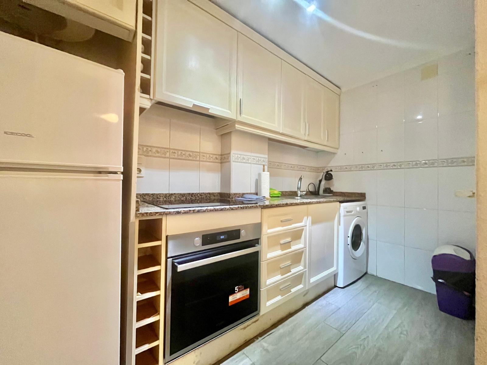 2 Bed, 1 Bath, ApartmentFor Sale, Torrevieja, Alicante