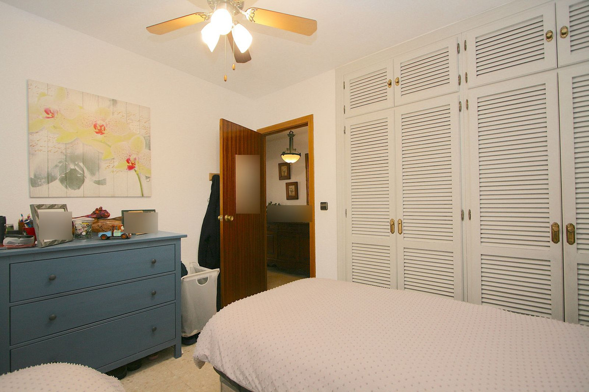 3 Bed, 2 Bath, ApartmentFor Sale, Fuengirola, Malaga