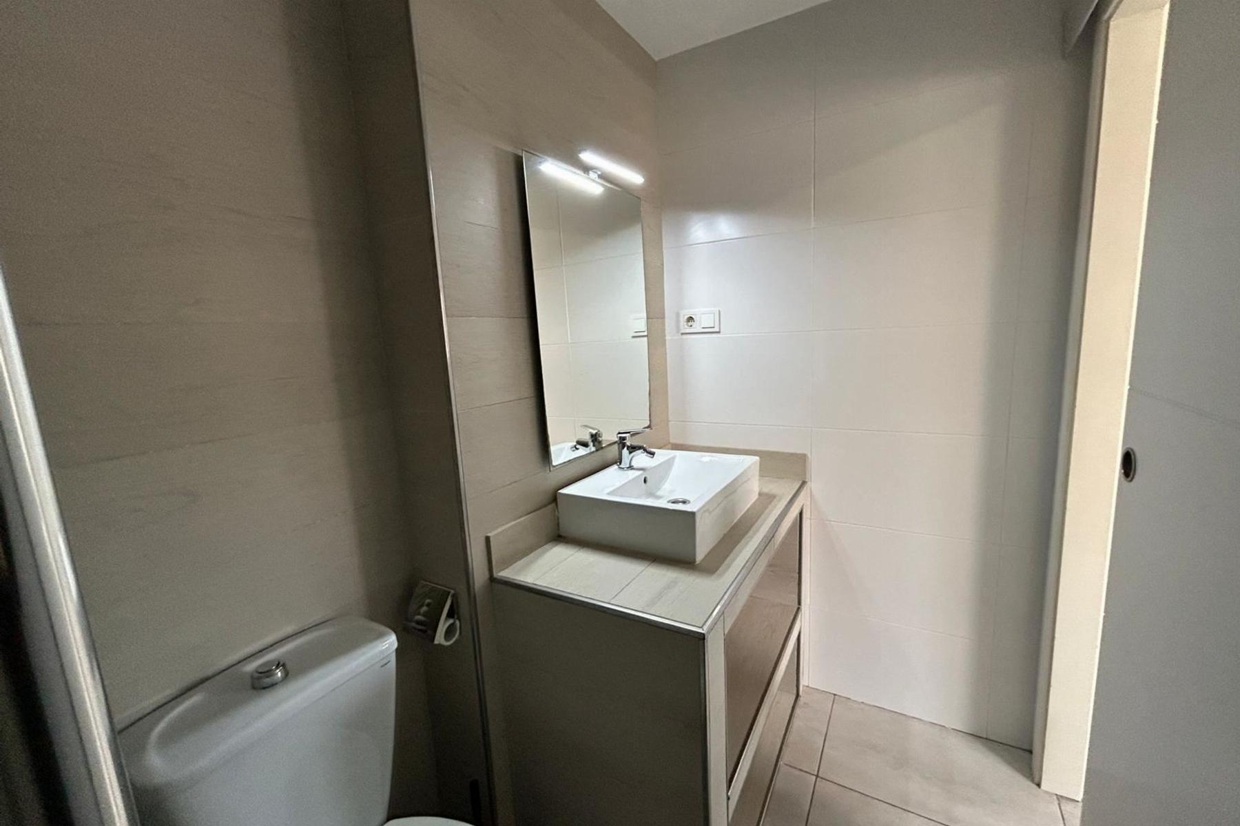 1 Bath, ApartmentFor Sale, Torrevieja, Alicante