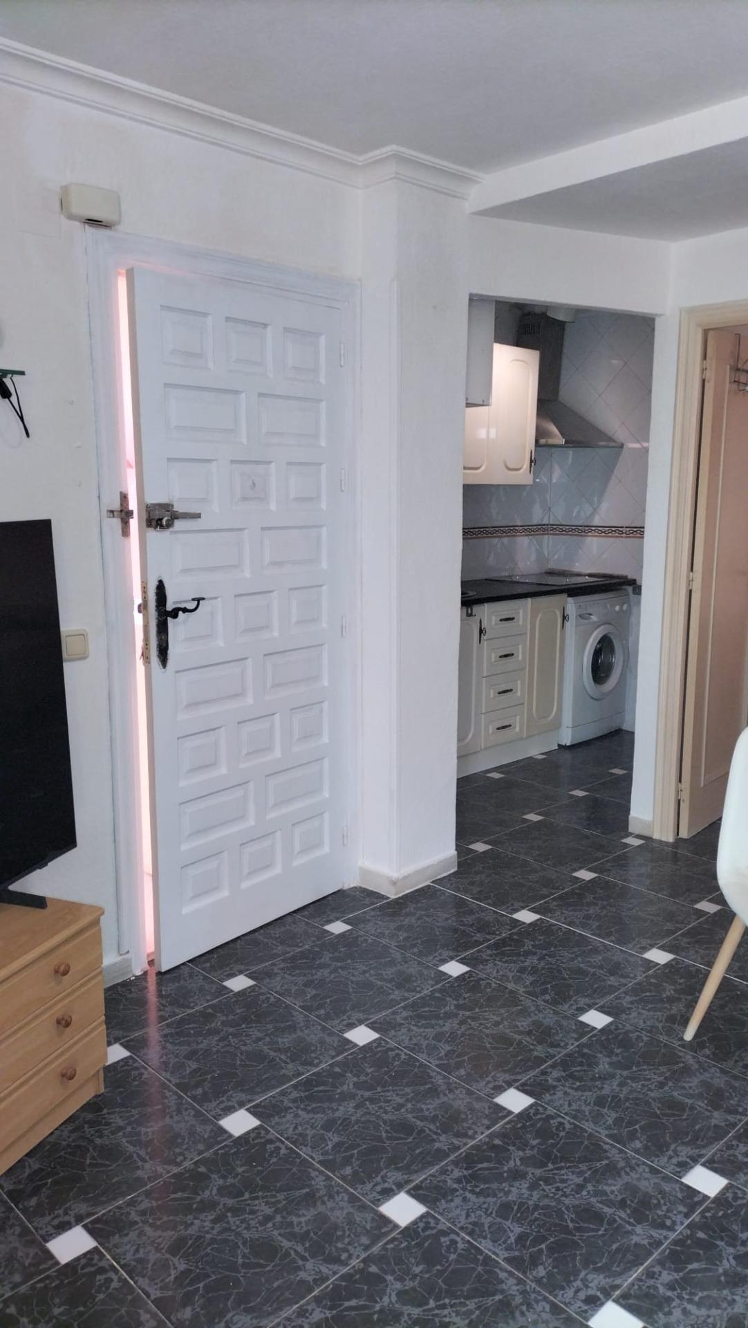 2 Bed, 1 Bath, ApartmentFor Sale, Torrevieja, Alicante