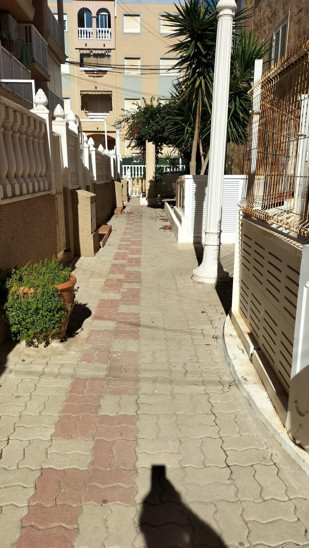 2 Bed, 1 Bath, ApartmentFor Sale, Torrevieja, Alicante