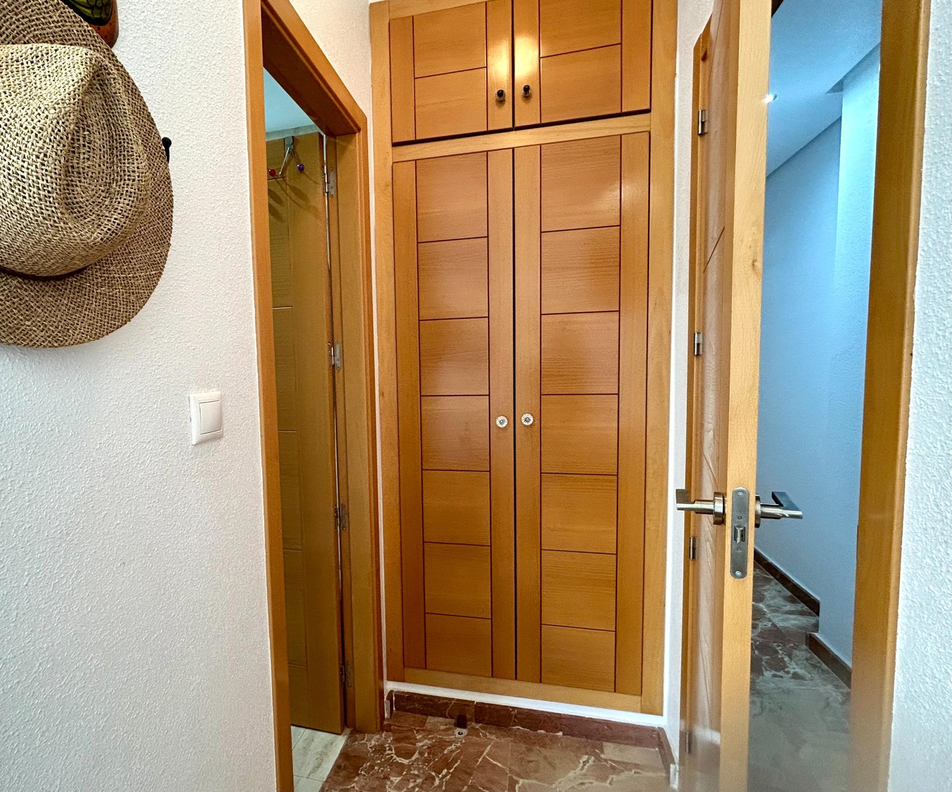 3 Bed, 2 Bath, ApartmentFor Sale, Torrevieja, Alicante