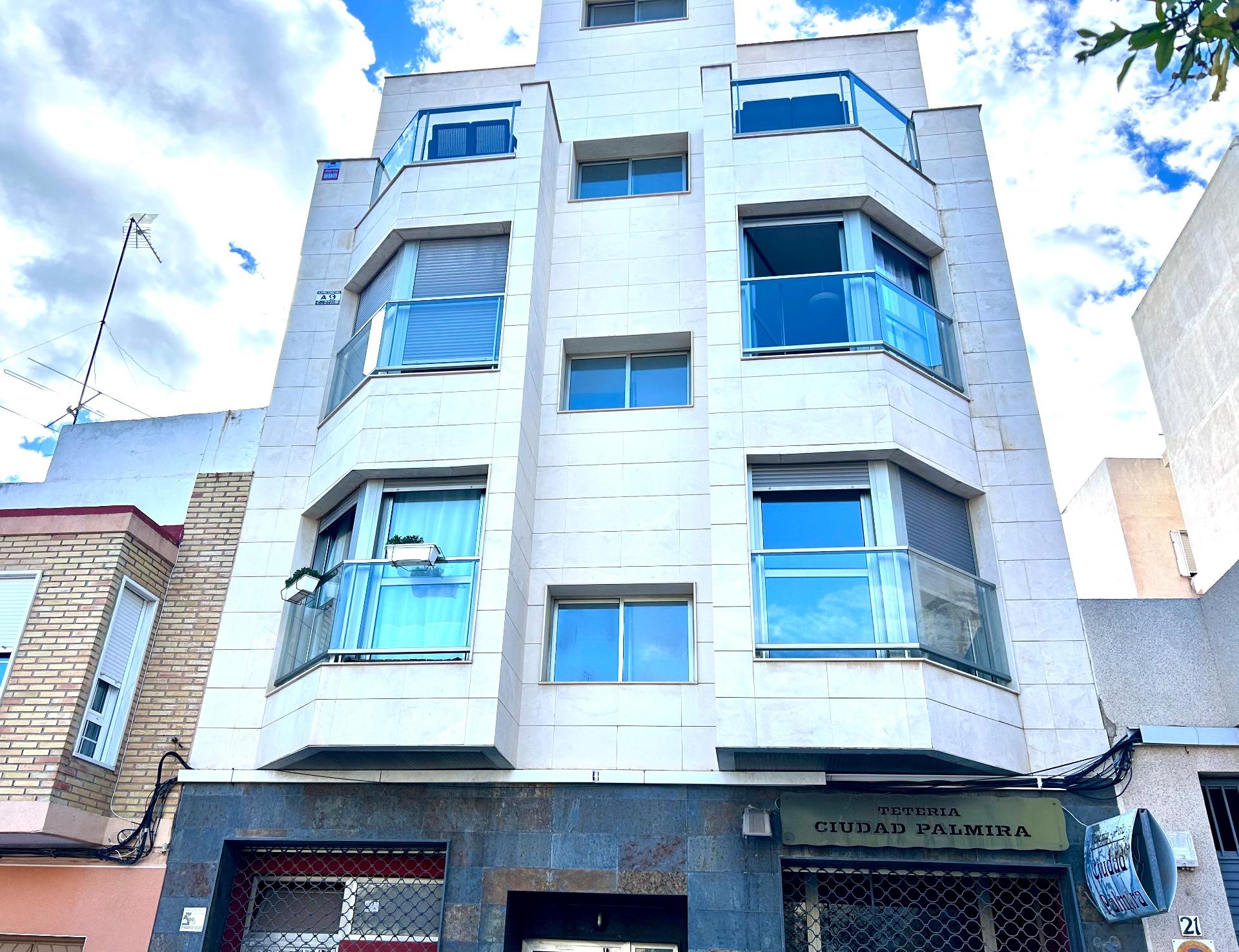 3 Bed, 2 Bath, ApartmentFor Sale, Torrevieja, Alicante