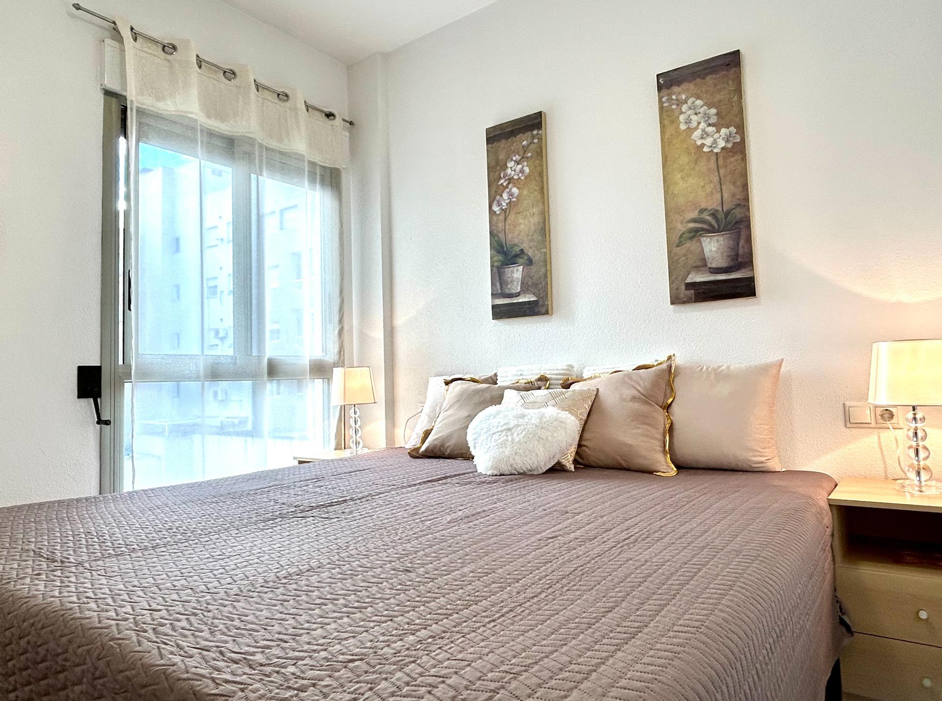 3 Bed, 2 Bath, ApartmentFor Sale, Torrevieja, Alicante