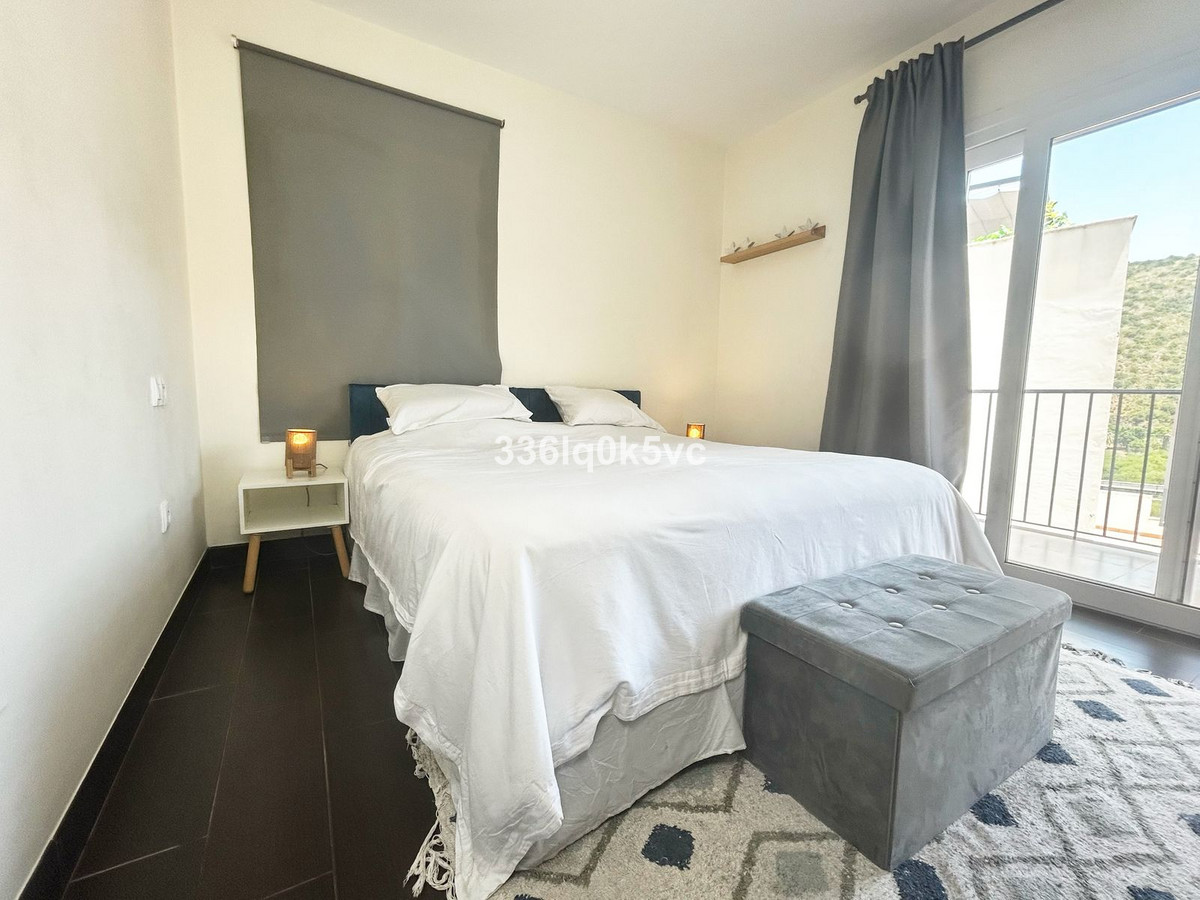 4 Bed, 3 Bath, HouseFor Sale, Benahavis, Malaga