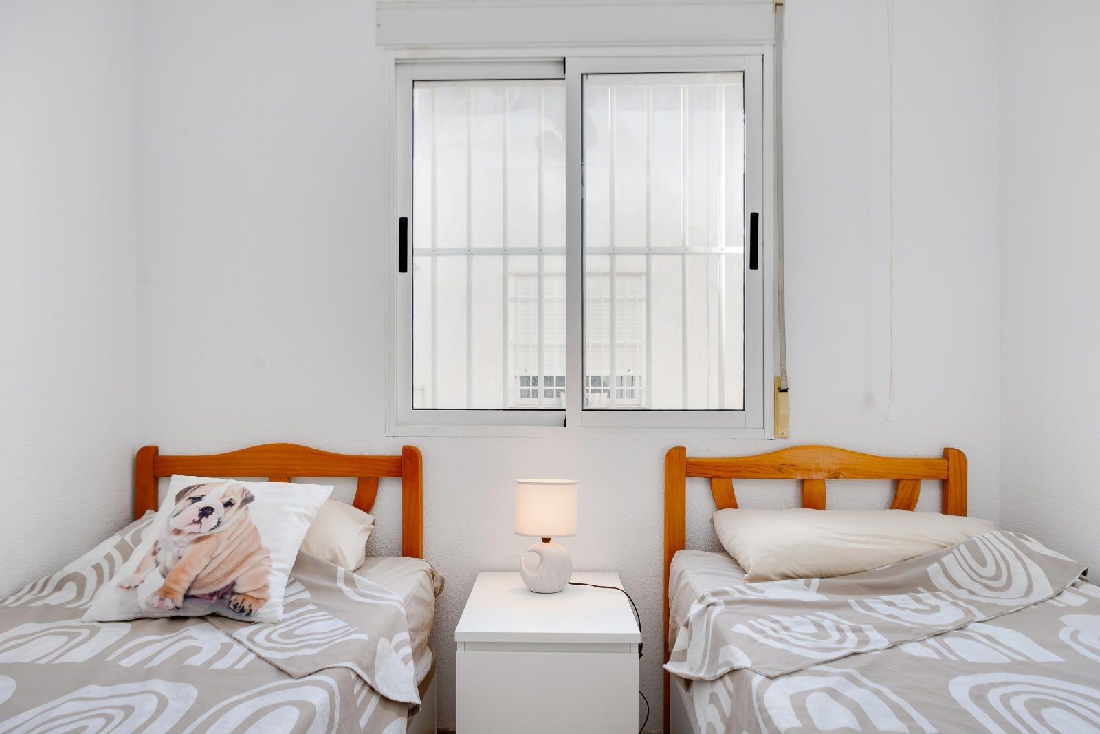 2 Bed, 1 Bath, ApartmentFor Sale, Torrevieja, Alicante