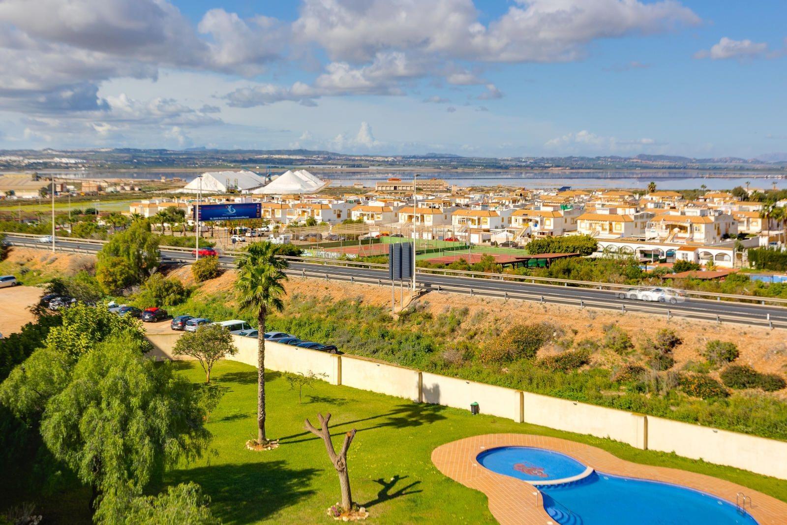 2 Bed, 1 Bath, ApartmentFor Sale, Torrevieja, Alicante