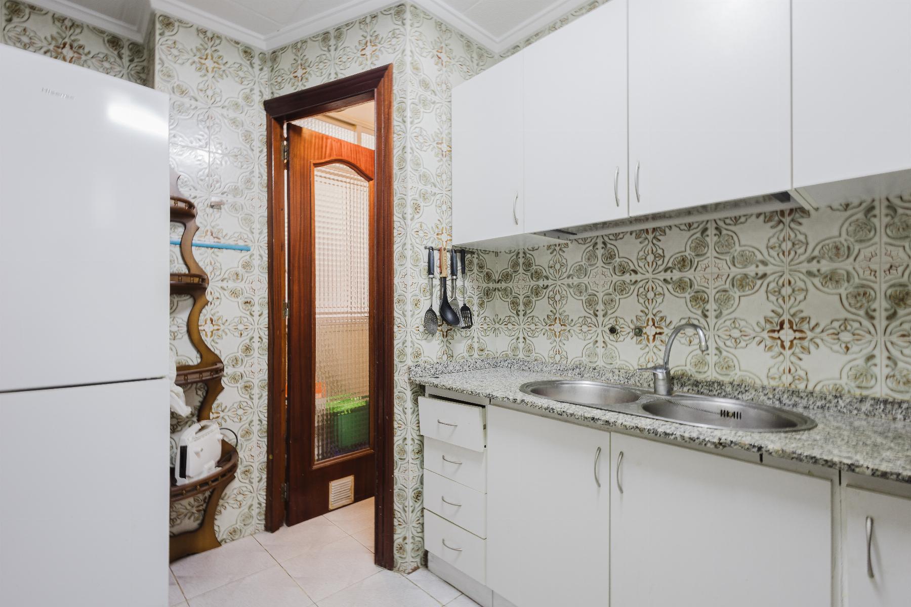 3 Bed, 2 Bath, ApartmentFor Sale, Torrevieja, Alicante