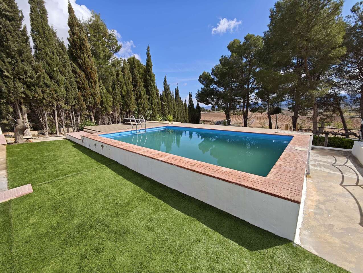 4 Bed, 2 Bath, HouseFor Sale, Yecla, Murcia